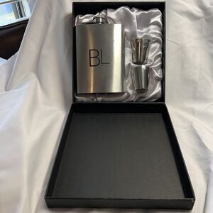 BL Stainless Steel Hip Flask with Gift Box and 2 Stainless Steel Shot Cups New